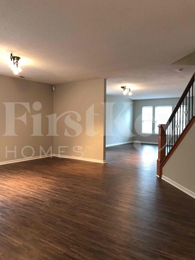 Foto del edificio - 6318 Cascade Cir