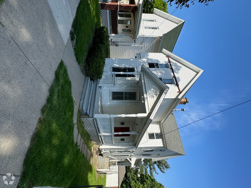 3821 Boone Ave SW Unit 2, Wyoming, MI 49519 Condo for Rent in