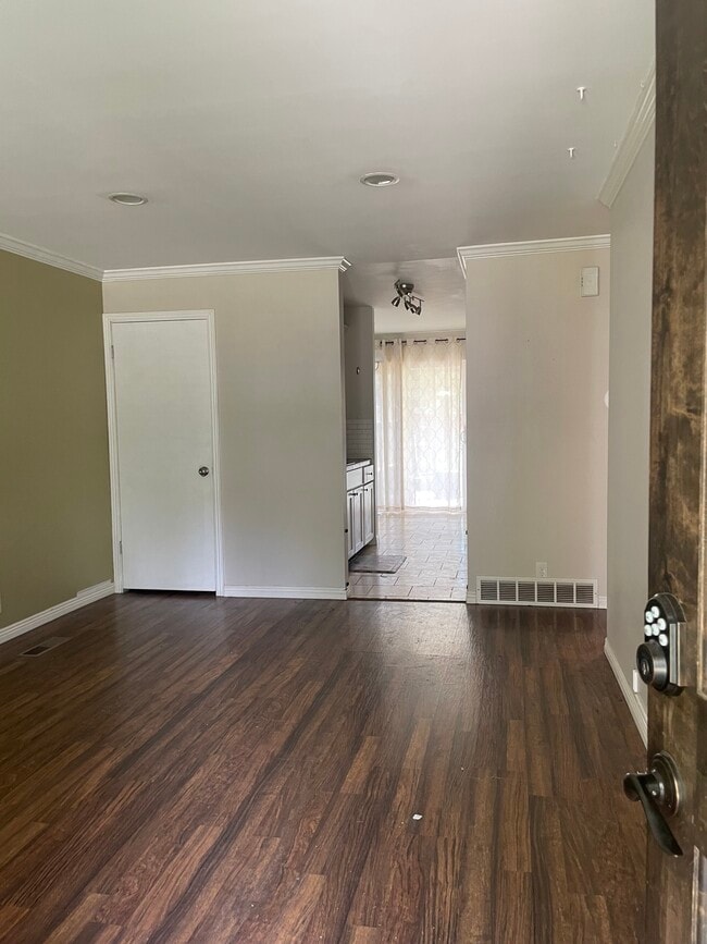 Building Photo - 6092 S 2075 E