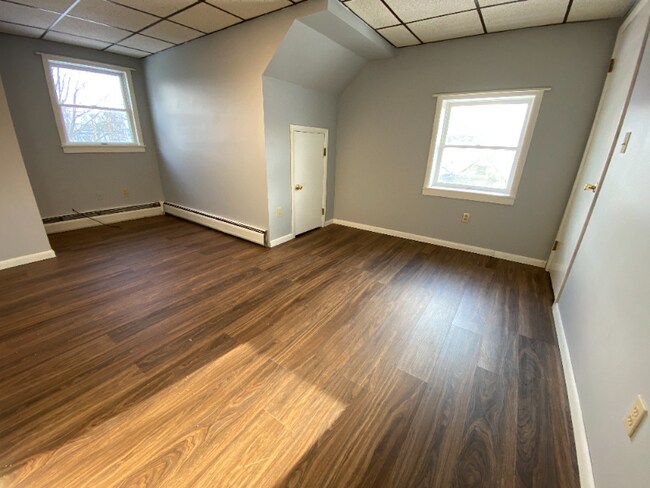 Building Photo - 1503 Electric St