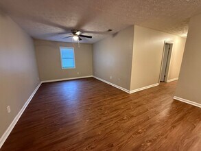Building Photo - 108 St Andrews Ct