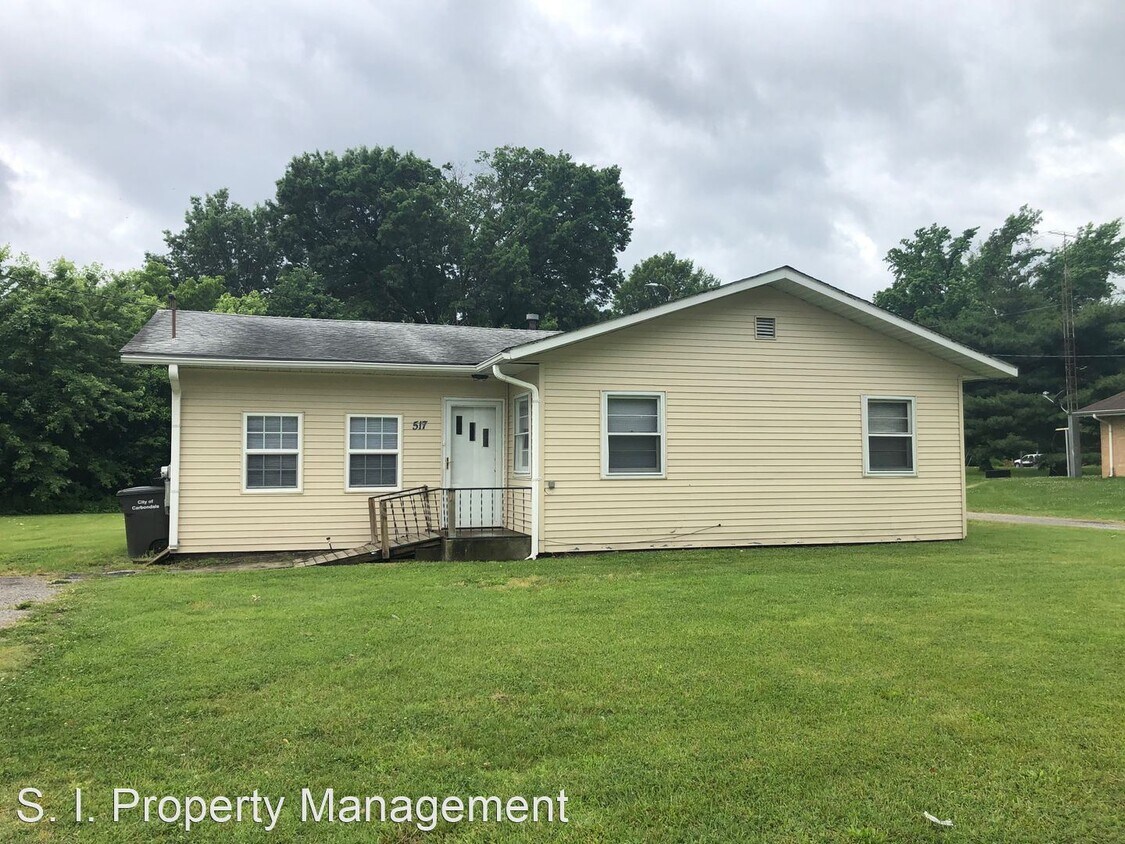 Primary Photo - 2 br, 1 bath House - 517 E. Fisher