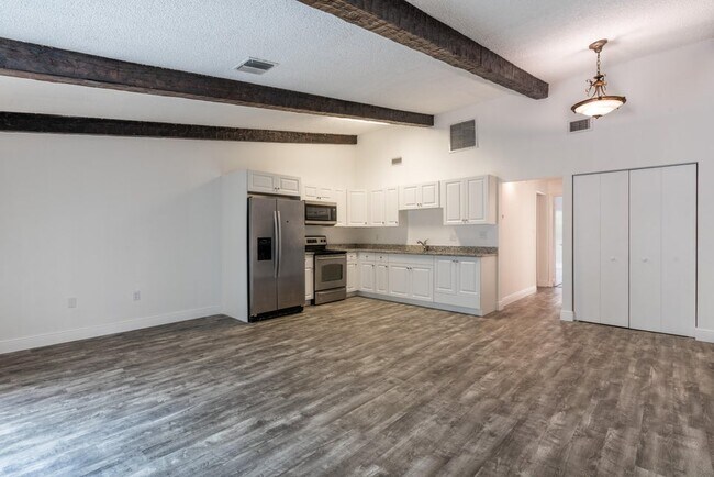 Foto del edificio - 5847 S 37th St