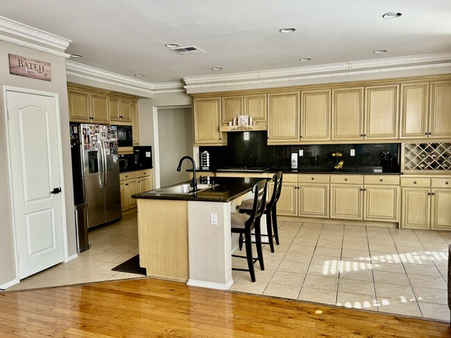 Foto del edificio - 8220 E Brookdale Ln