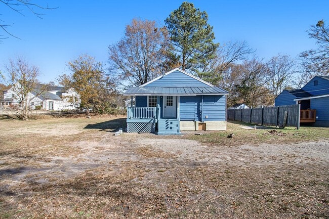 Photo - Charming Fully Renovated 2BR/1BA in the Heart of Loganville! House