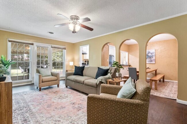 Foto del edificio - 4243 Vaughn Rd