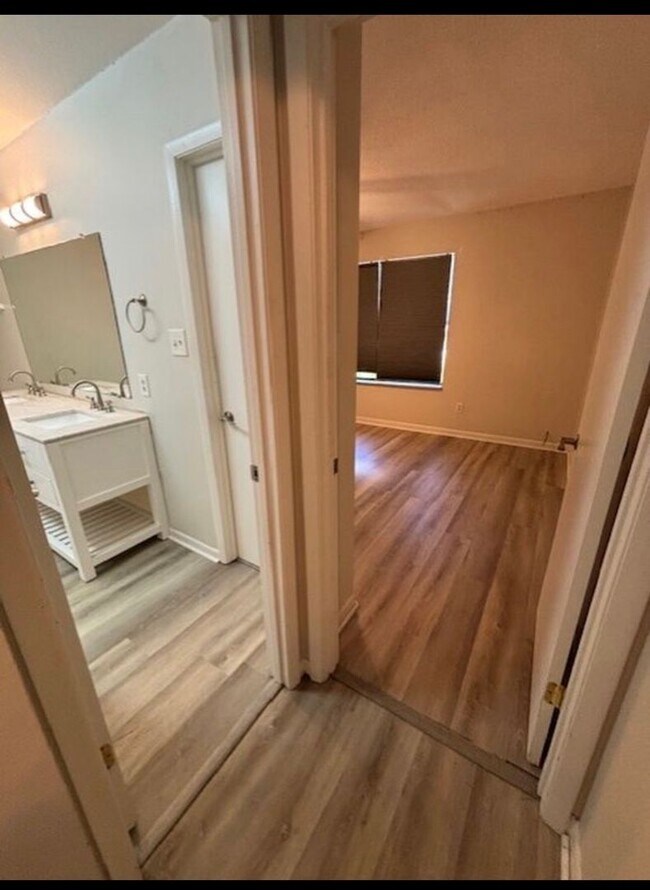 Foto del edificio - Affordable Living with Comfort & Convenience