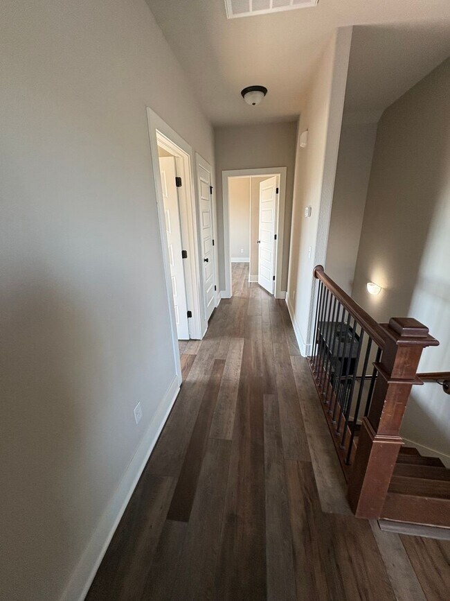 Building Photo - BEAUTIFUL HOME IN GREAT LOCATION!
