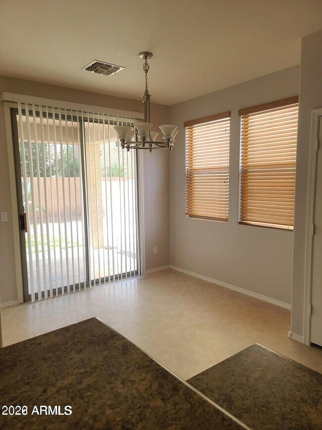 Foto del edificio - 3909 E Melrose St