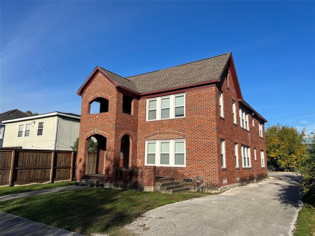 Primary Photo - 1421 Elliott St