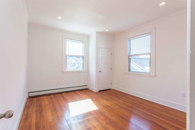 Foto del edificio - 457 Centre St