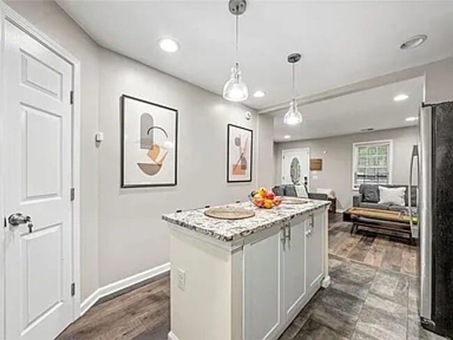 Building Photo - 2176 Pansy St NW