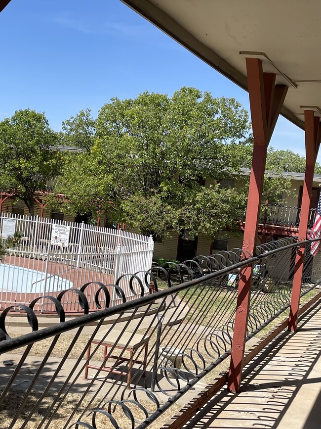 pool view - Paramount Place Apartments