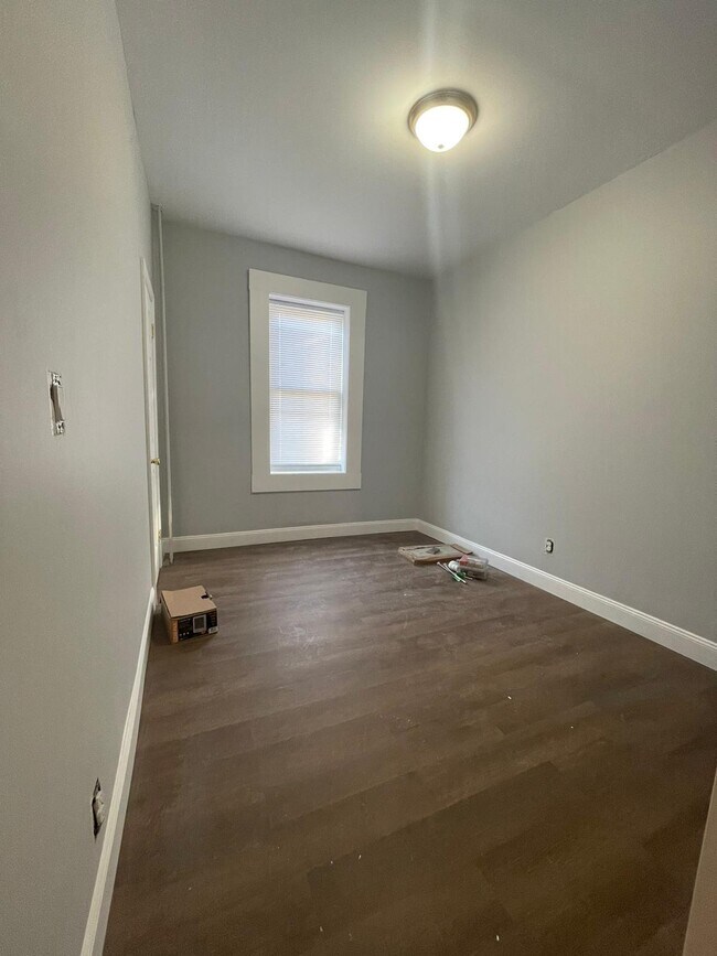 Foto del edificio - 937 Pavonia Ave