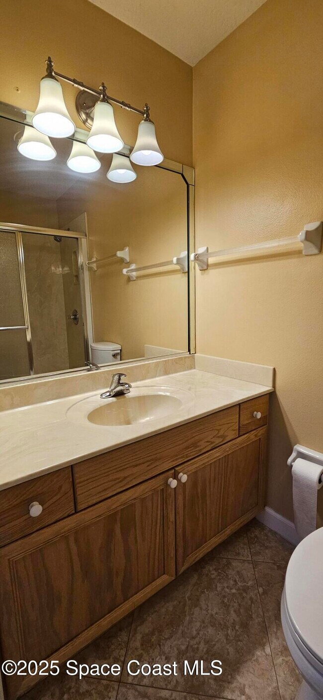 Foto del edificio - 4951 Somerville Dr