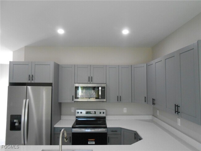 Foto del edificio - 937 Graystone Ave