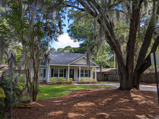 Building Photo - 218 Port Royal Dr