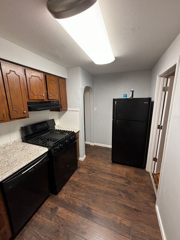 Building Photo - 8130 Myrick St