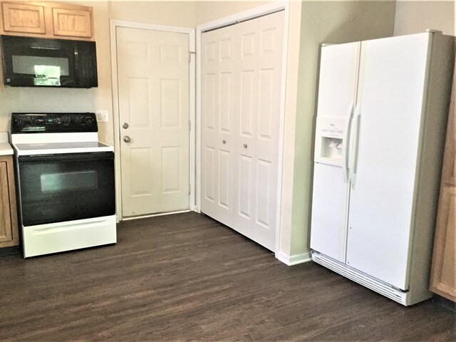 Foto del edificio - 4422 Autumn Crest Ct
