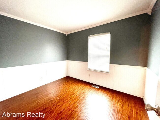 Building Photo - 3 br, 2.5 bath House - 4630 Greenlaw Drive