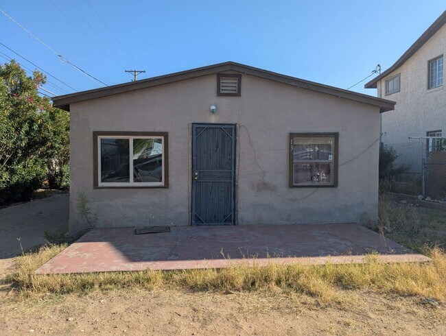 Photo - 13 W Palmdale St Apartments