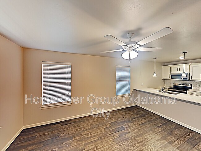 Foto del edificio - 11526 Keystone Cir
