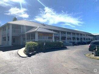 Building Photo - 1120 Pinellas Bayway S