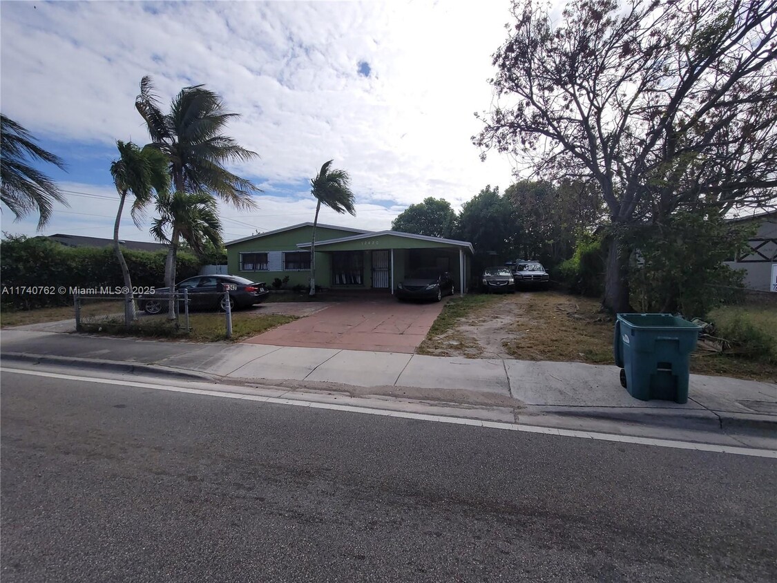 Foto principal - 12420 SW 184th St