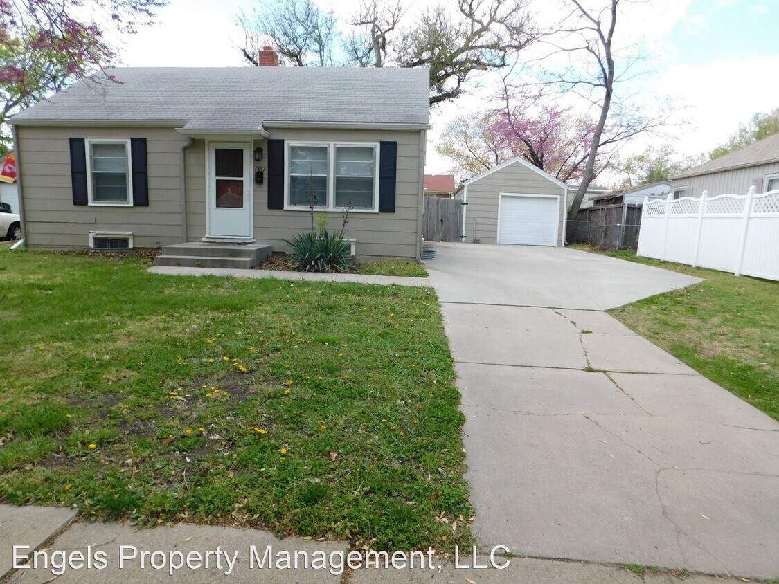 Primary Photo - 2 br, 1 bath House - 1857 S Bleckley