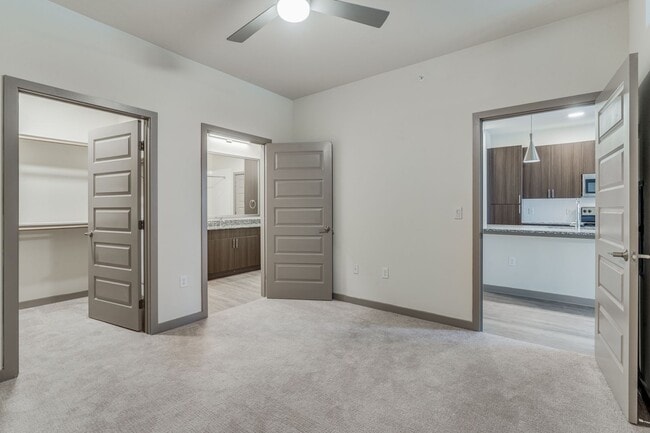 Interior Photo - Rise 120