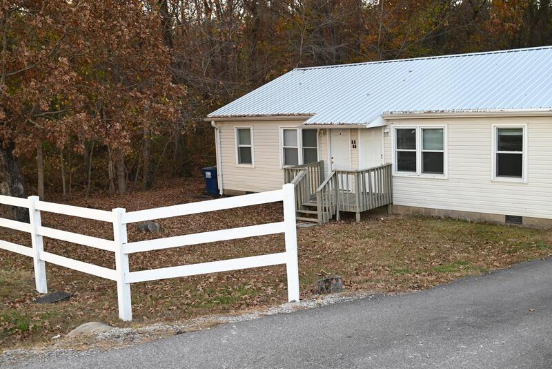 Primary Photo - 1029 McKee Rd