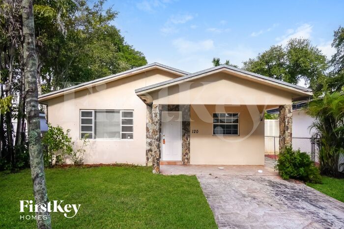 Foto principal - 120 SW 7th Terrace