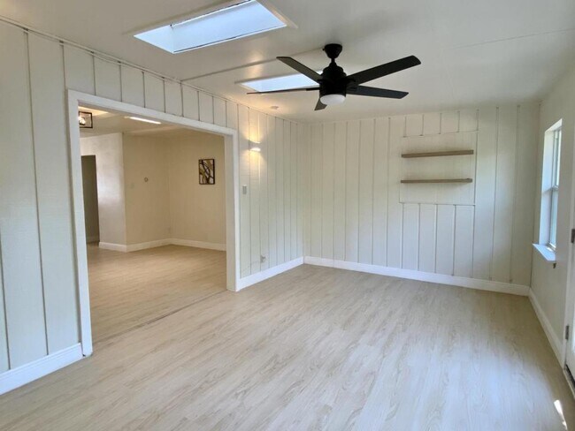 Building Photo - 4218 Modena Dr
