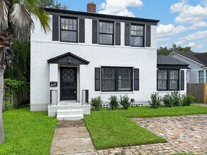 Building Photo - 1651-1653 Flagler Ave
