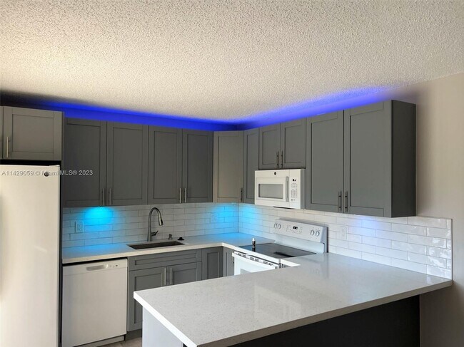 Foto del edificio - 151 Woodland Rd