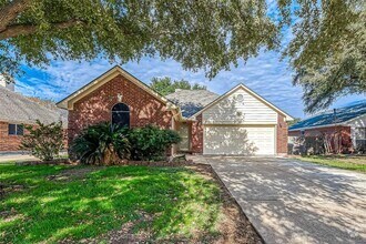 Building Photo - 6419 New World Dr