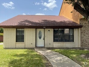 Building Photo - 1128 Redbud Ave