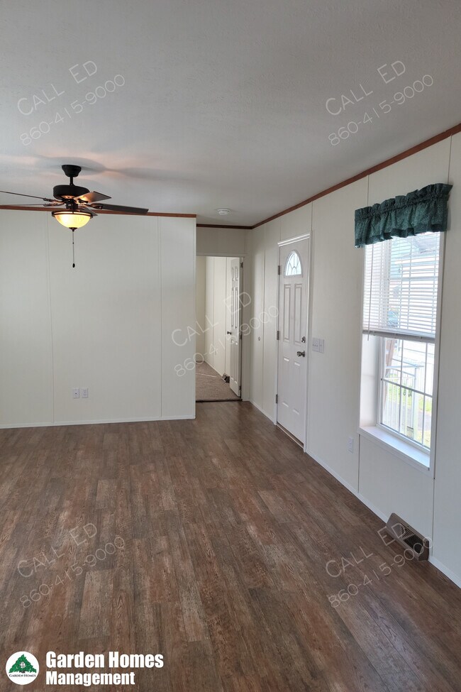 Building Photo - 64 Fair Acres Cir