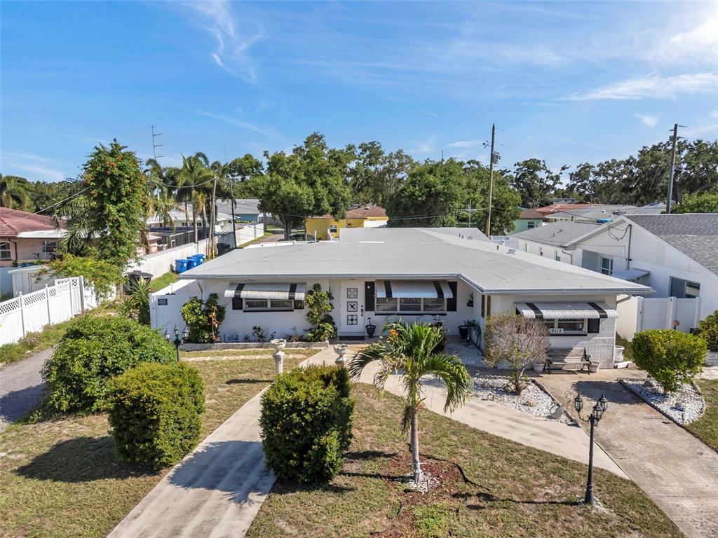 Foto principal - 4518 15th Ave N