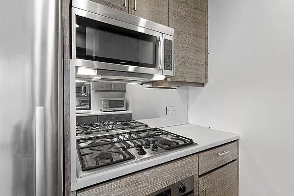 Foto del edificio - 305 W 16th St