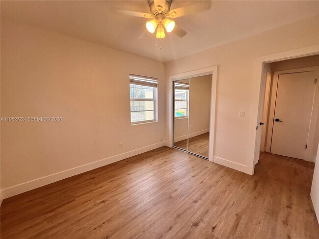 Foto del edificio - 522 N J St