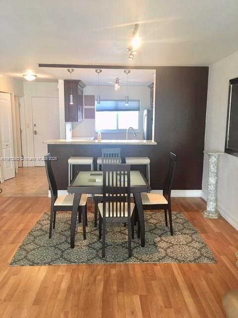 Foto del edificio - 4000 NE 169th St