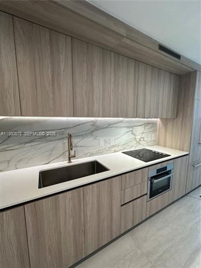 Building Photo - 77 SE 5th St