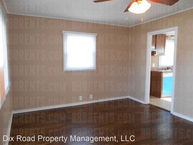 Foto del edificio - 3 br, 1 bath House - 1045 Hayes Avenue,