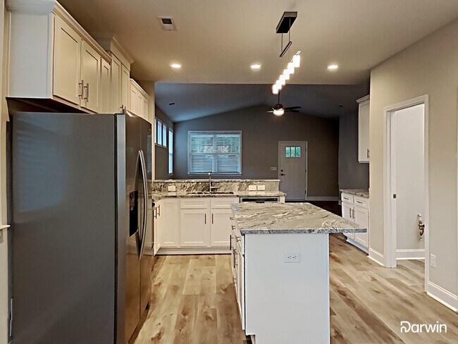 Foto del edificio - 508 Lakewood Avenue, Charlotte, NC 28208