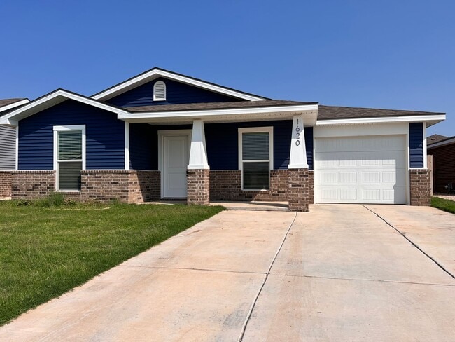 Foto del edificio - Pre leasing now for 4/1/2026