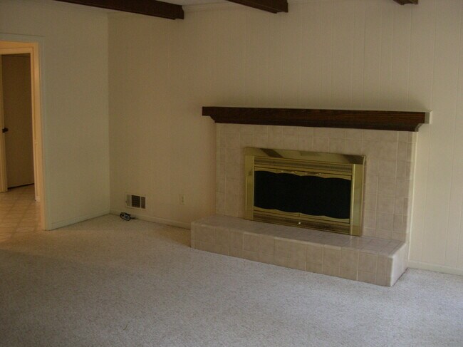 Building Photo - 5533 Woodberry Cir