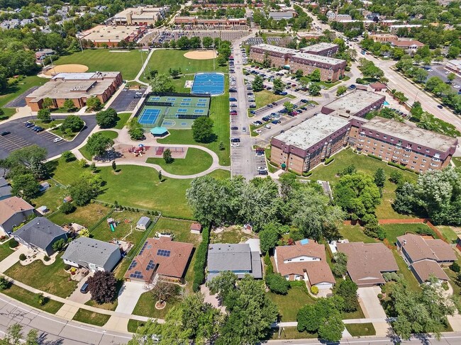 Foto del edificio - 220 S Roselle Rd