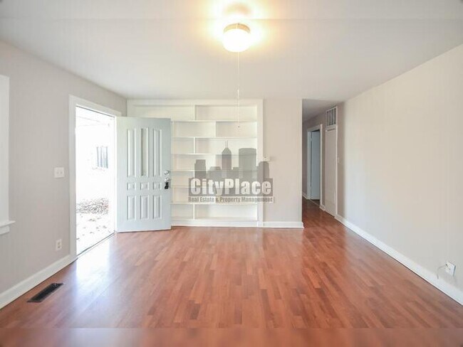 Foto del edificio - 8850 E Calbert Ct. Indpls, IN 46219