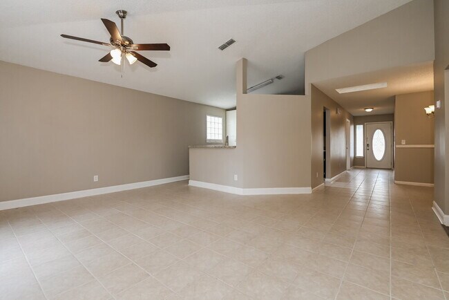 Foto del edificio - 12325 Mastin Cove Rd